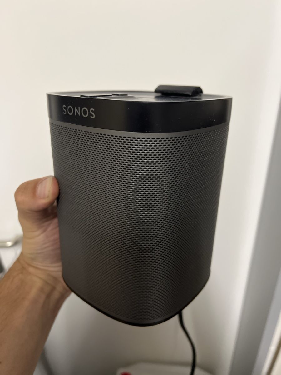 Sonos Lautsprecher: Sonos Play:1 Lautsprecher schwarz  – Defekt aus Nürensdorf von romano_a