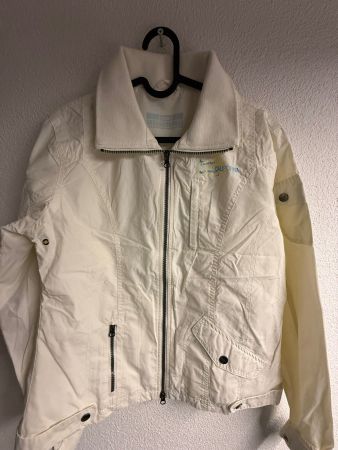 Eine Freizeitjacke von TCM, Gr S