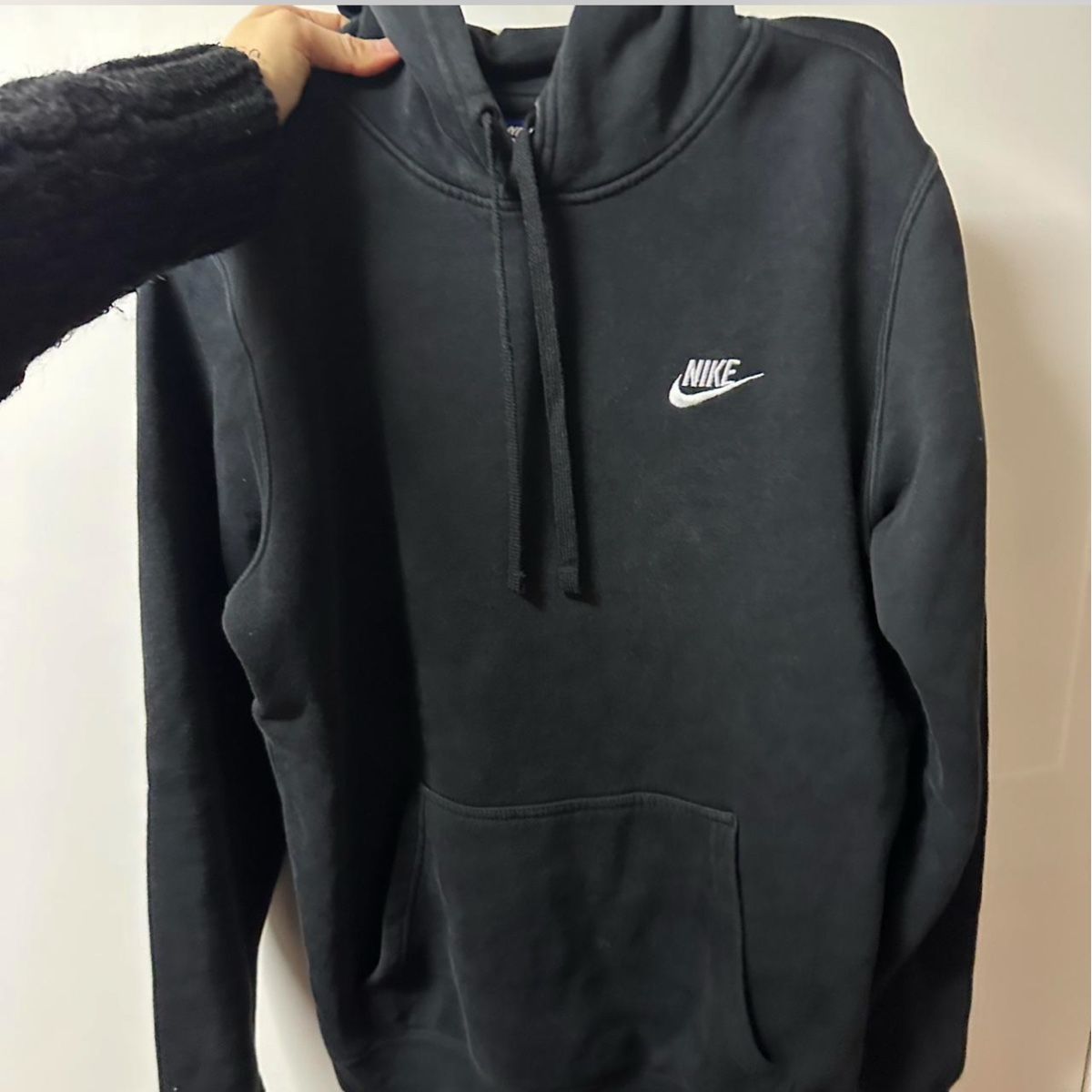 Maglioni & Felpe: Nike hoodie black – Usato da Zürich venduto da sad_rd9w 3