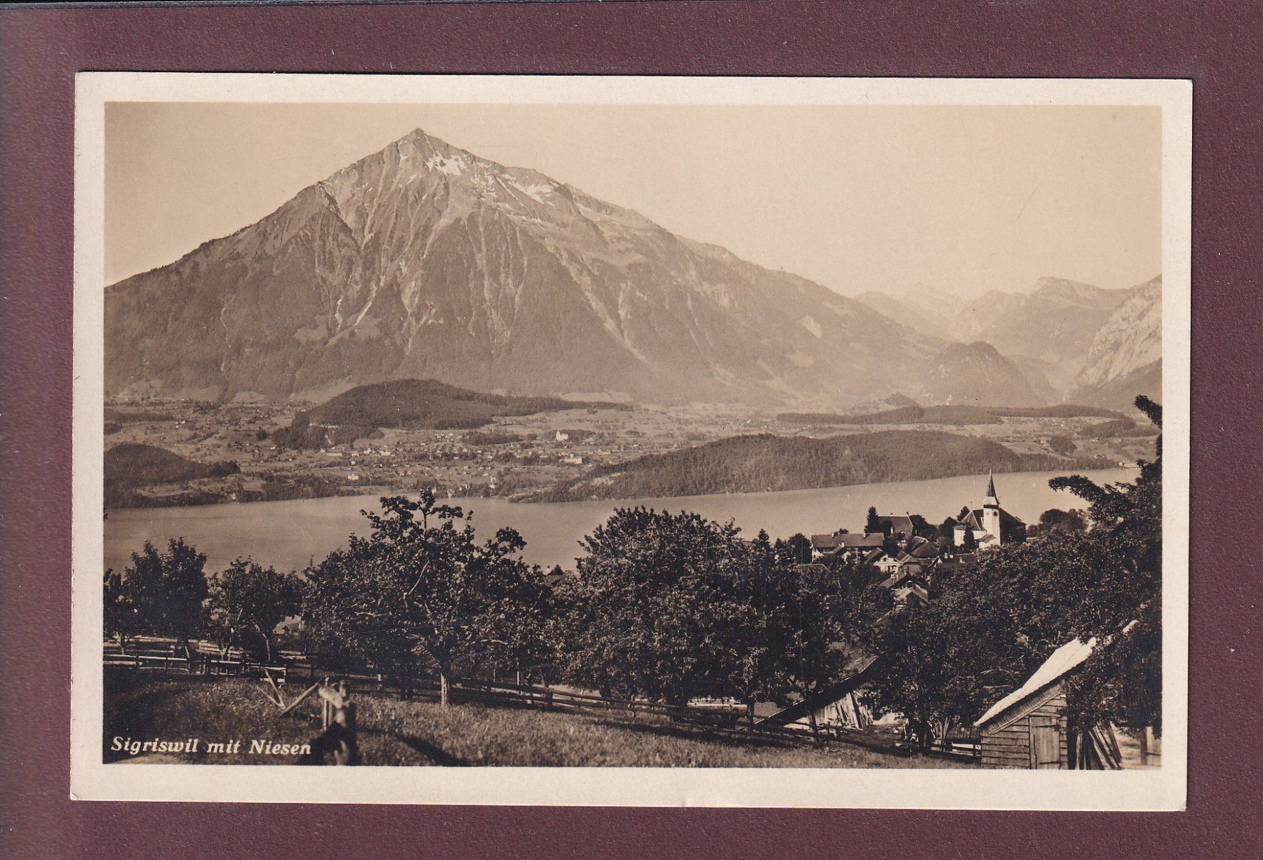Cartoline postali: SIGRISWIL - Niesen - 1935 – Usato da Pully venduto da nicecards