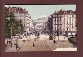 GENEVE - Rue du Mont-Blanc - Tram // pli d'angle //