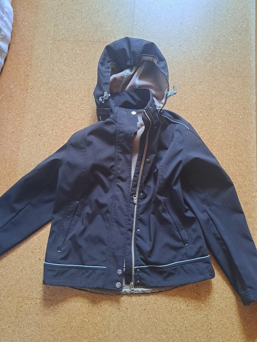 Jacken: Softshelljacke Grösse L – Gebraucht aus Schüpfheim von madeleine69