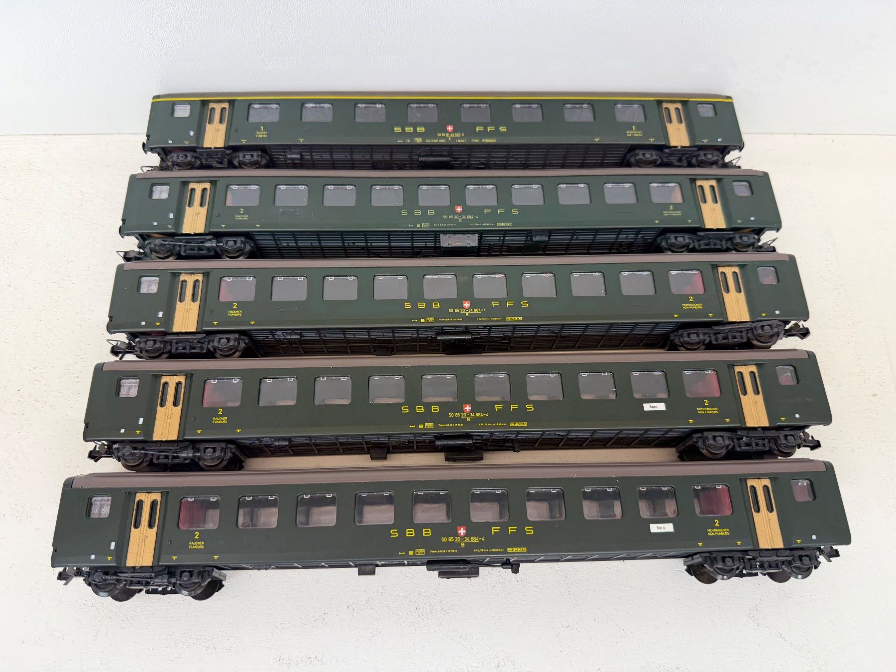 Roco Modelleisenbahnen: SBB EW 2 Personenwagen Roco – Gebraucht aus Büsserach von ModellbahnDepot