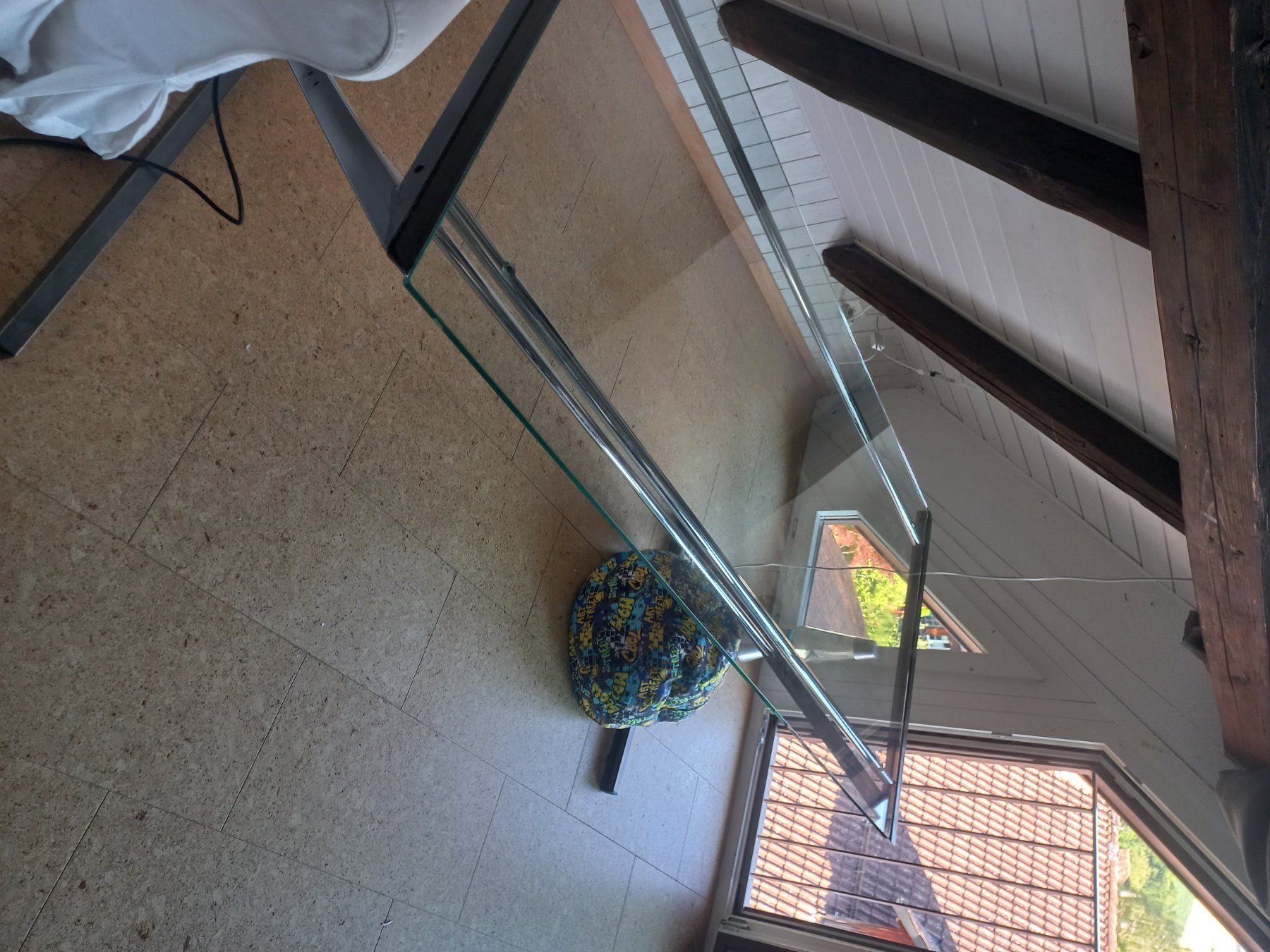 Interio Bureaux: BÜROTISCH – D'occasion à Aesch ZH par Filzblume