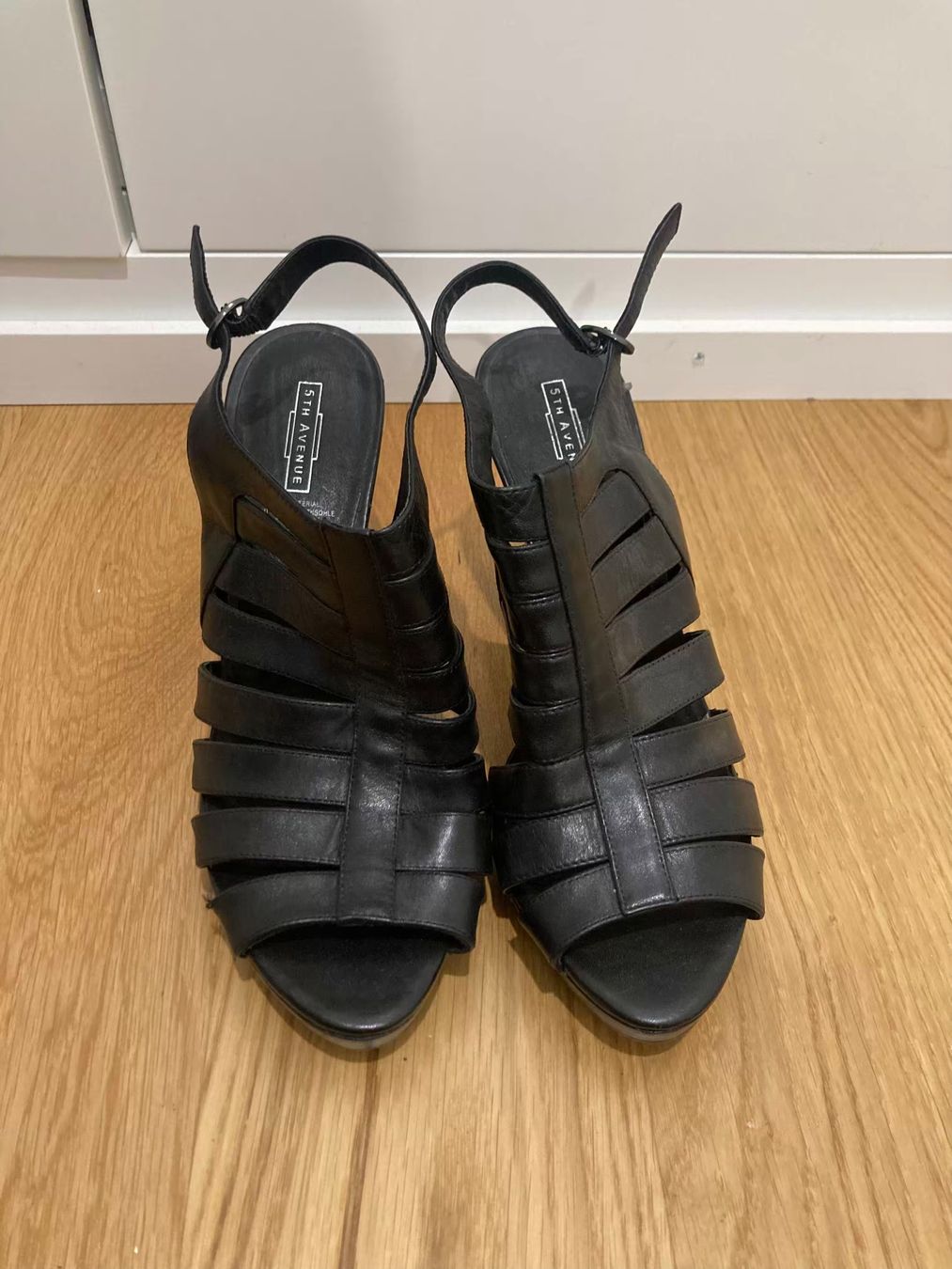 Scarpe da donna: Sandalen schwarz, Grösse 40 – Usato da Winterthur venduto da phi_hfs7 1