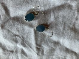 Silberohrhaenger 925 gestempelt mit blauem Quarz
