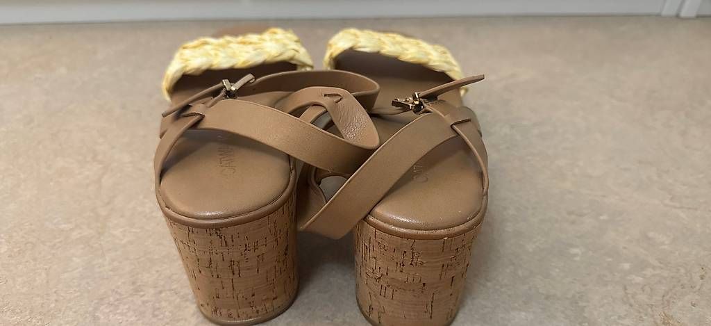 Scarpe da donna: Sandalette mit Keilabsatz – Usato da Luzern venduto da _.Horizon._ 1