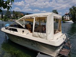 Schönes Motorboot Draco 2400 mit Bootsplatz (Boje Bielersee)