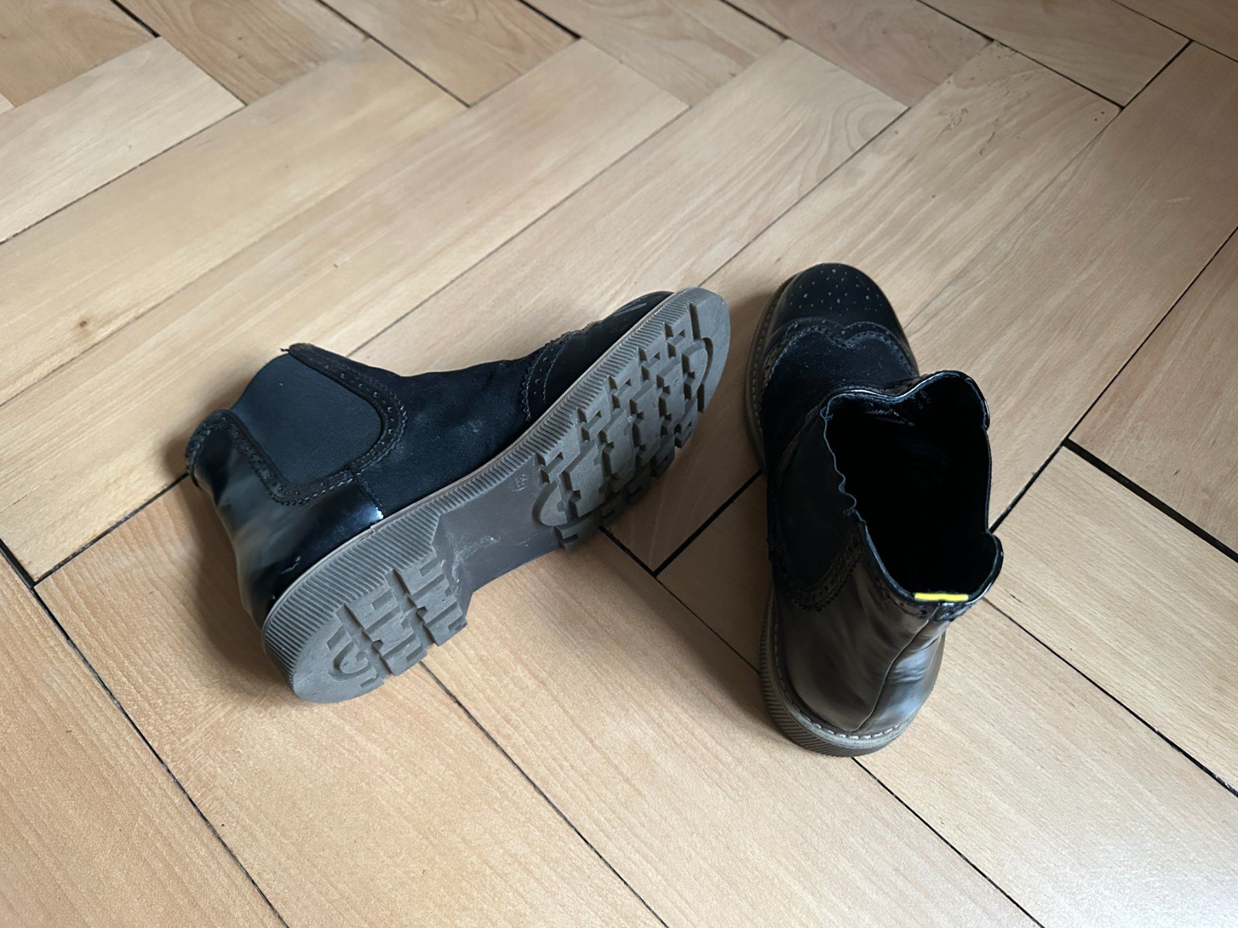 Bench Damenschuhe: BENCH - Stiefelette schwarz 39 – Gebraucht aus Zürich von Diazaio 3