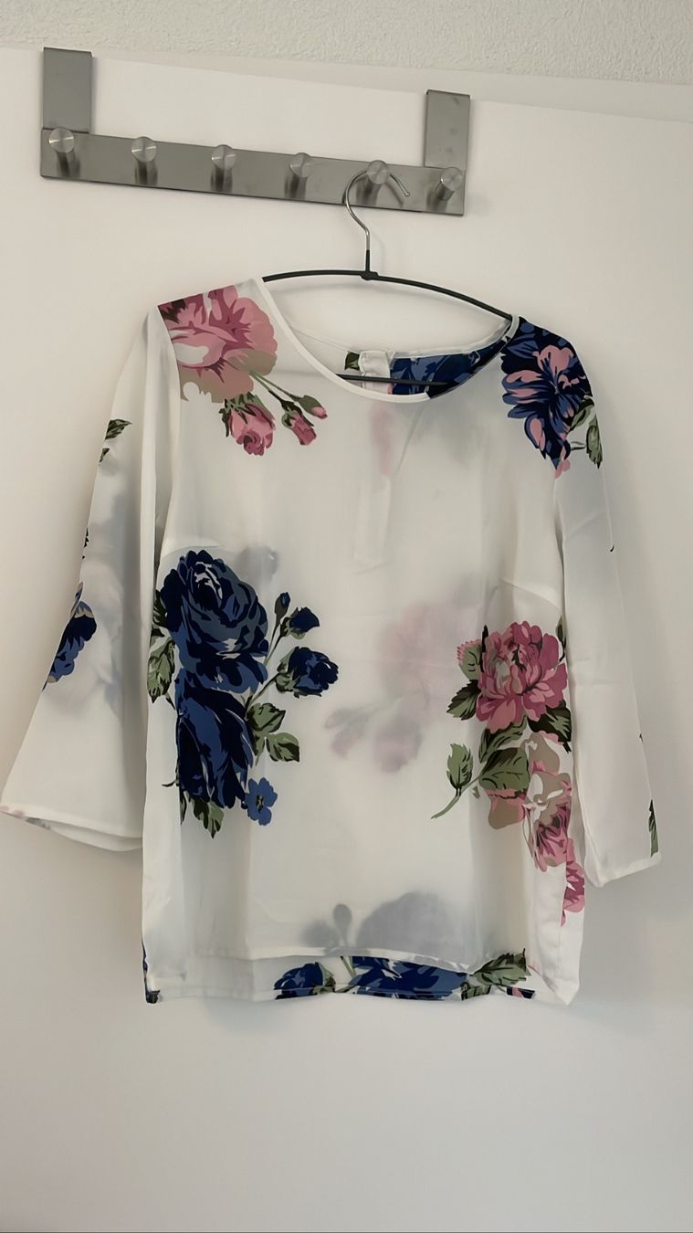 Vero Moda Blusen: Bluse weiss mit Blumen – Neu (gemäss Beschreibung) aus Lyss von Cla_xhb8