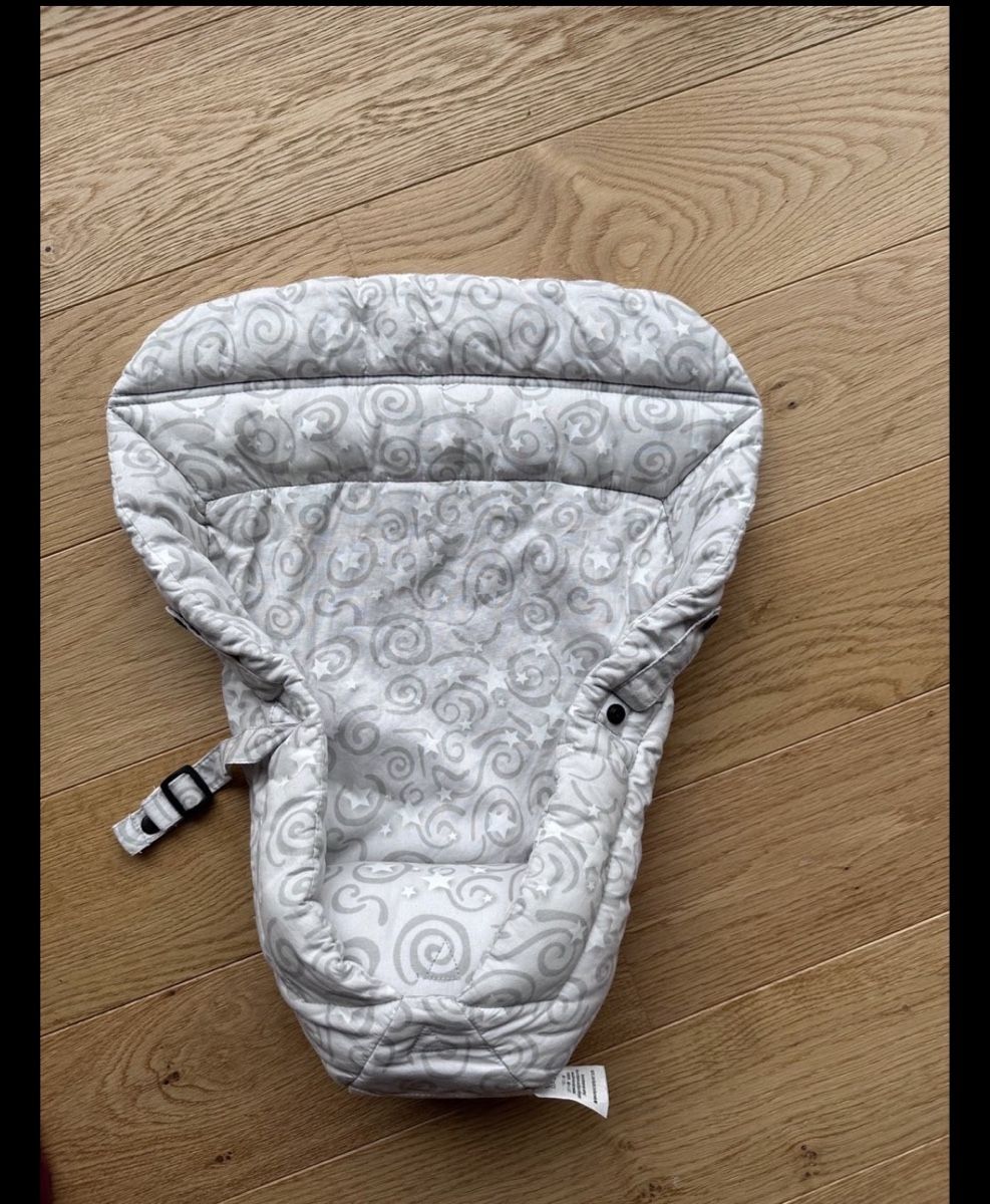 Ergobaby Marsupi portabebè: Ergobaby mit neugeborenen Einsatz – Usato da Dübendorf venduto da ADGA86 1