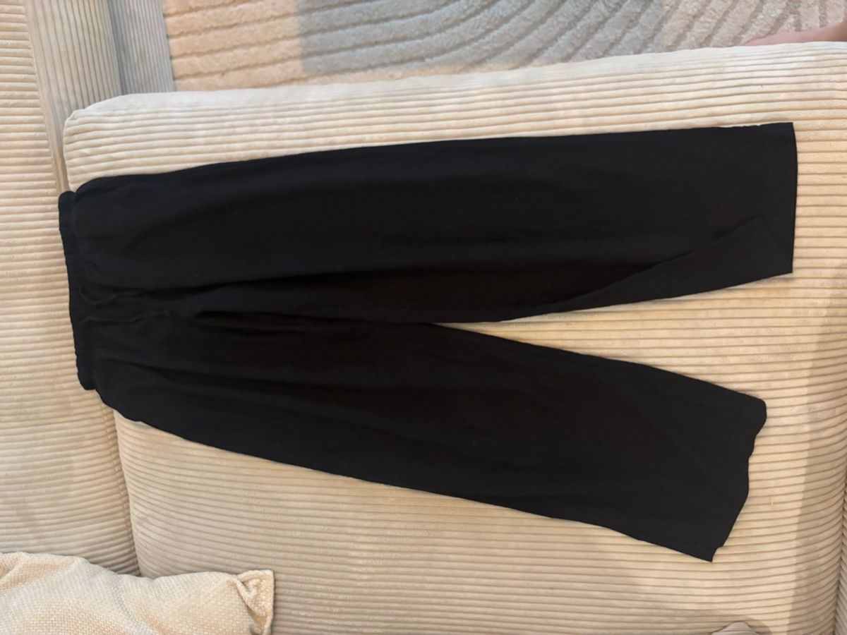 Bershka Pantaloni: Leinenhose Bershka Gr. XS schwarz  – Usato da Kloten venduto da DianaH1990 2
