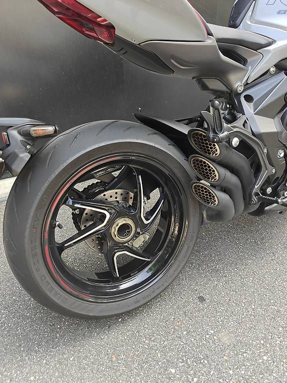 Strasse: MV Agusta Brutale 800 RR – Gebraucht aus Feldbrunnen von mar_29tn 2