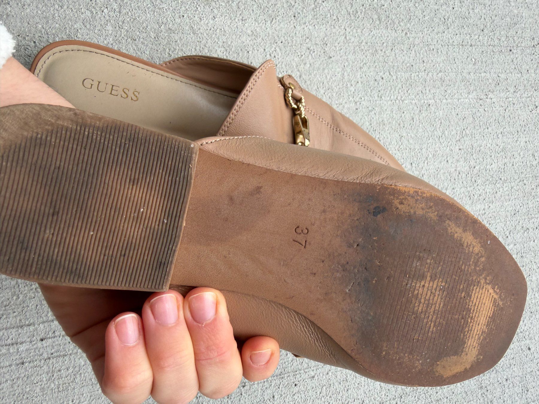 Guess Scarpe da donna: Guess Mules Sommerschuhe, Beige, Grösse 37 – Usato da Riehen venduto da ann_76jw 1