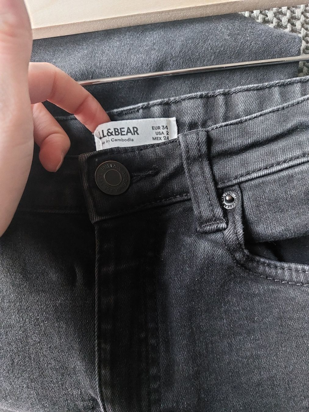Pull&Bear Jeans: Schwarze Pull&Bear Schlaghose Flared Jeans Grösse 34 – Usato da Titterten venduto da fra_v27g 4
