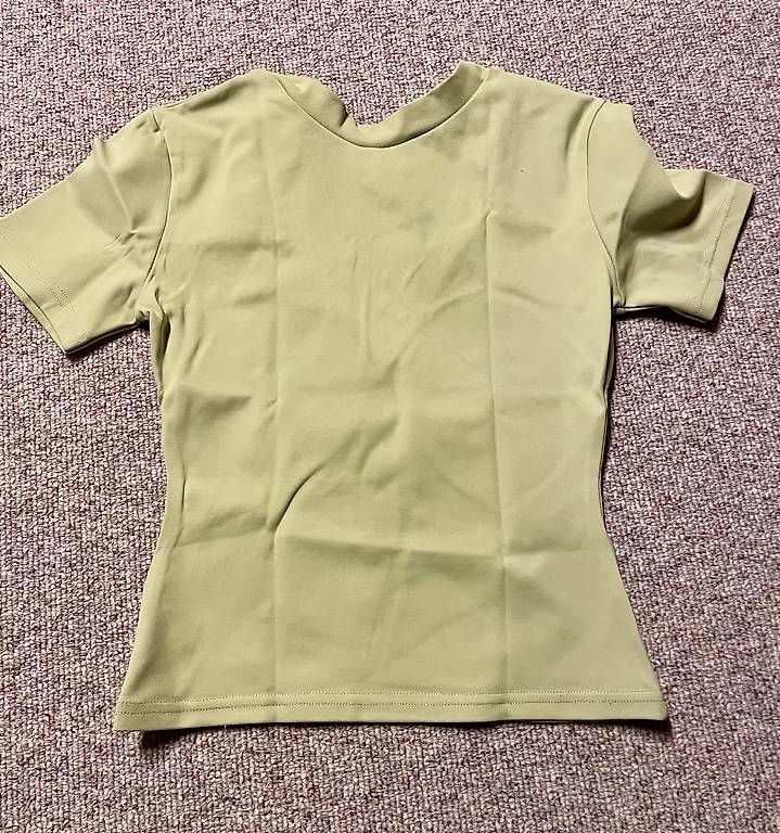 Tops: Basic green – Gebraucht aus Herisau von Ciaoschein 1