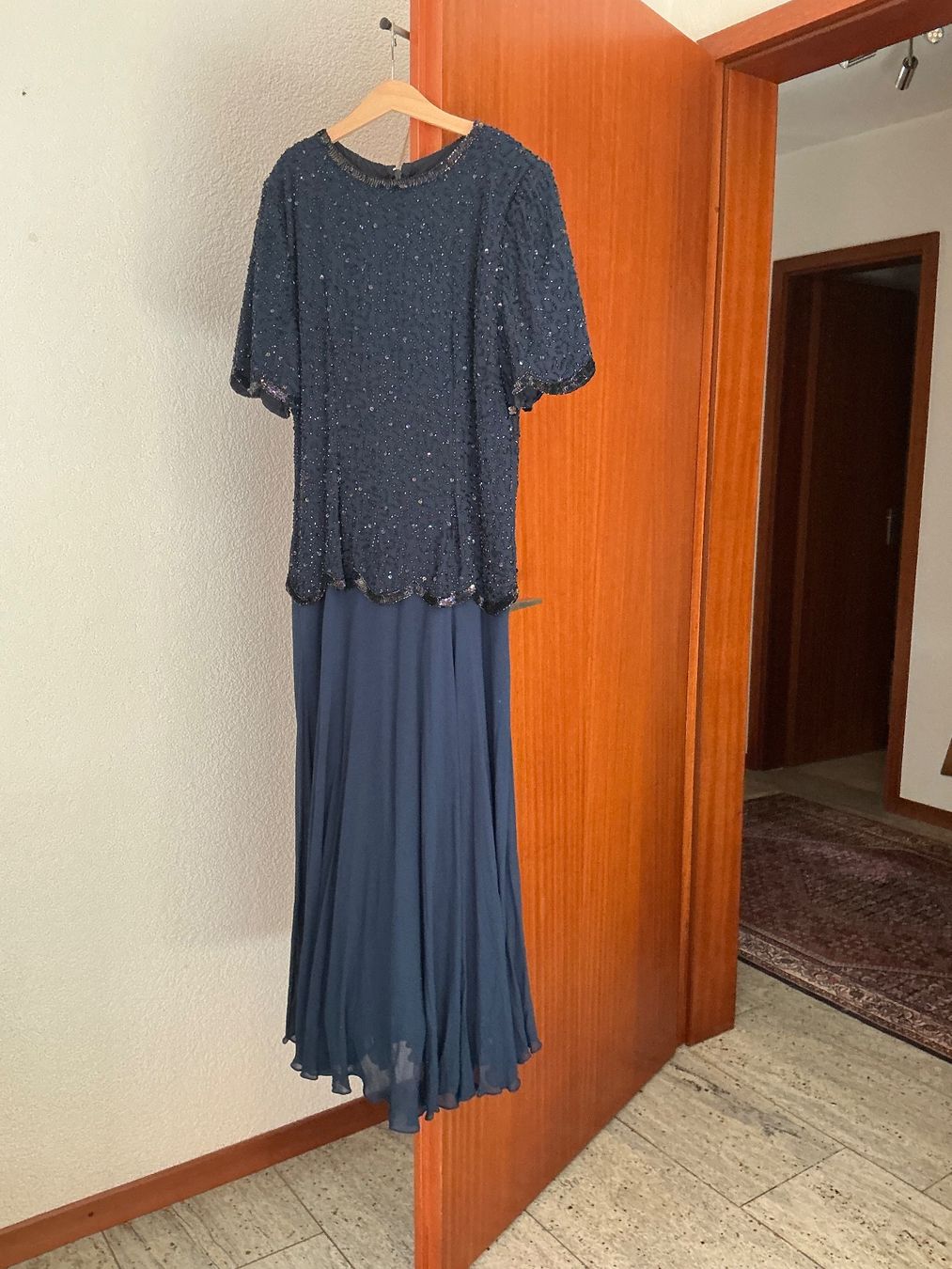 Kleider: abendkleid gr.34, dunkelblau – Gebraucht aus Kerzers von MarianneRamseier