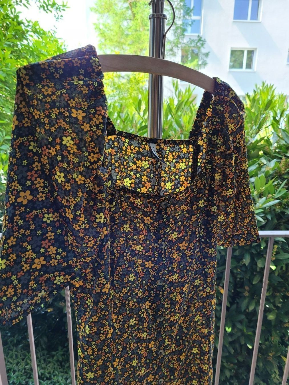 Kleider: Wunderschönes Sommerkleid Grösse 40 geblümt – Neu (gemäss Beschreibung) aus Zürich von canteiros 5