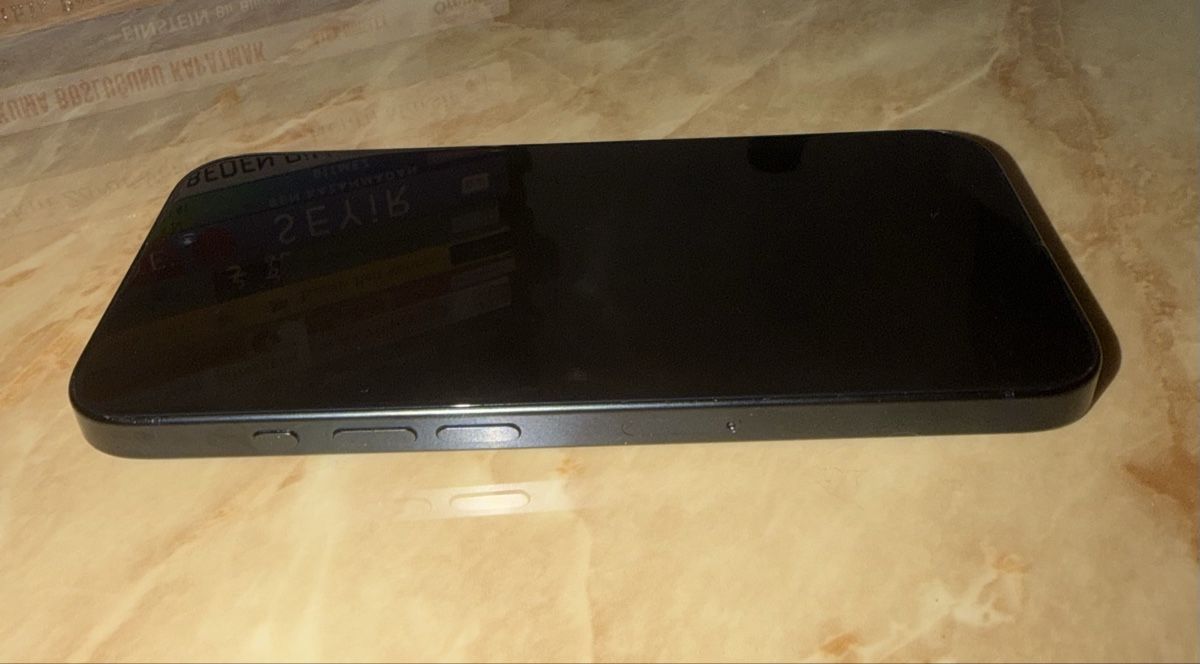 Apple Telefoni cellulari / Smartphones: Iphone 15 Pro 128GB Midnight blue – Usato da Oberburg venduto da Diyi 5
