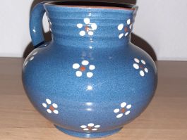 Krug blau mit Blumenmuster Keramik guter Zustand