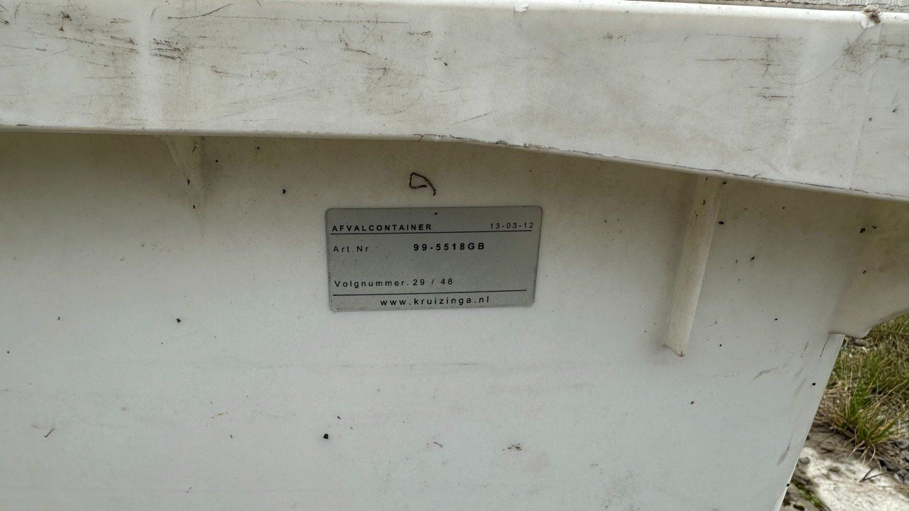 Banconi: Abfallbehälter, Rollcontainer 240 Liter / 110 kg weiss – Usato da Dübendorf venduto da rog_8pqk 2