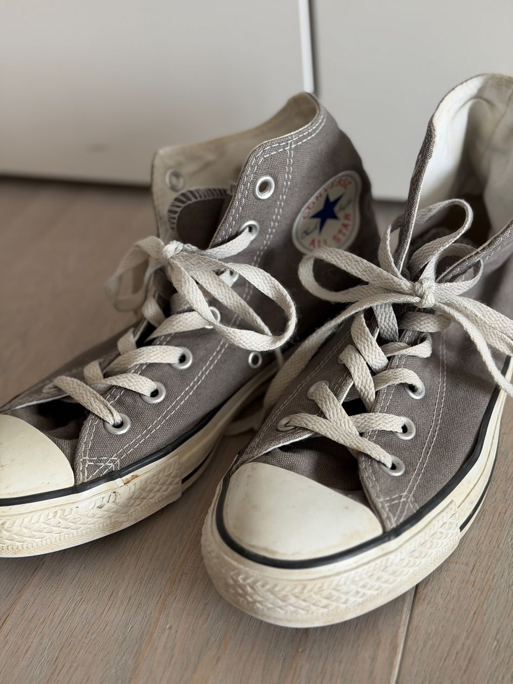 Converse Scarpe da uomo: Convers Chucks grau – Usato da Hittnau venduto da 25wiLson