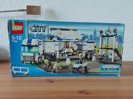 LEGO City Camion de police (7743)
