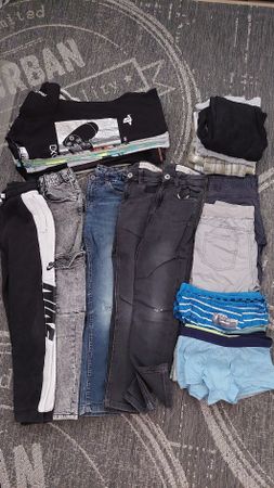 Mega Kleiderpaket Gr 134-140 Junge