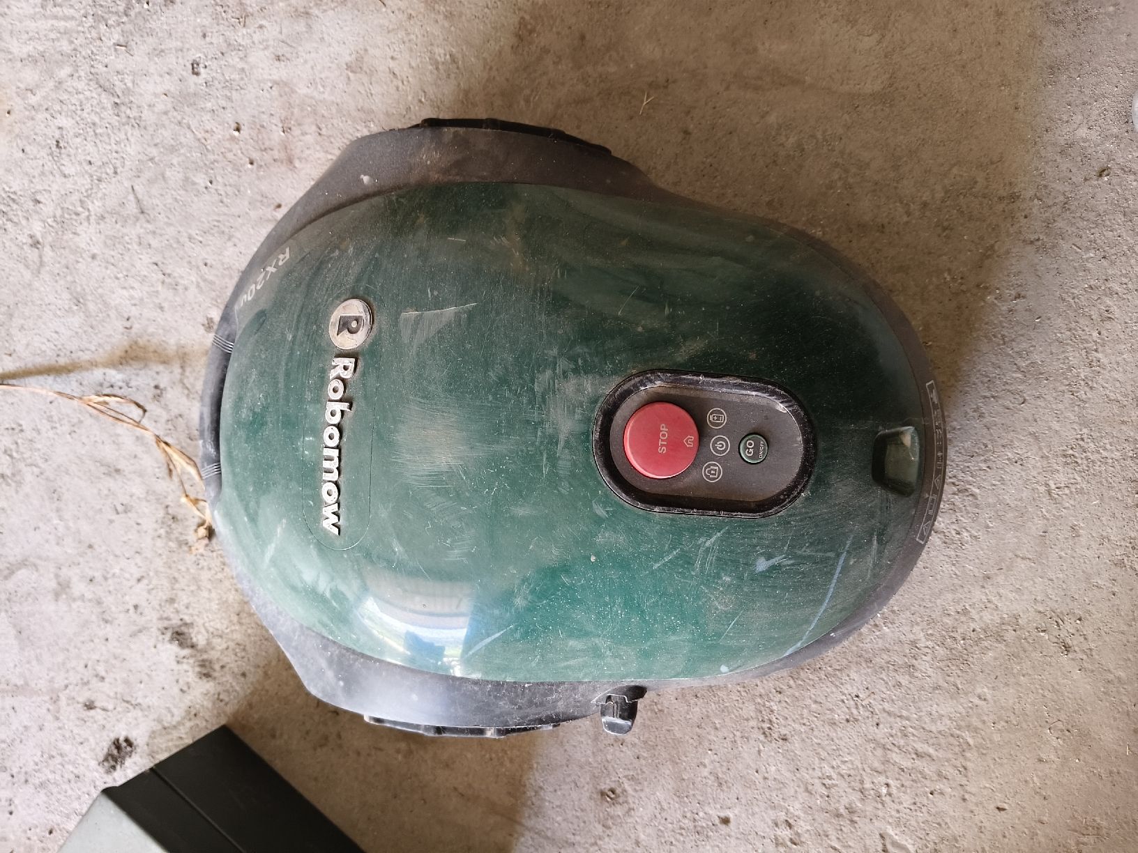 Robomow Tagliaerba: Robot tondeuse Robomow RX20u - Kit d'installation complet  – Usato da St-Séverin venduto da Murh