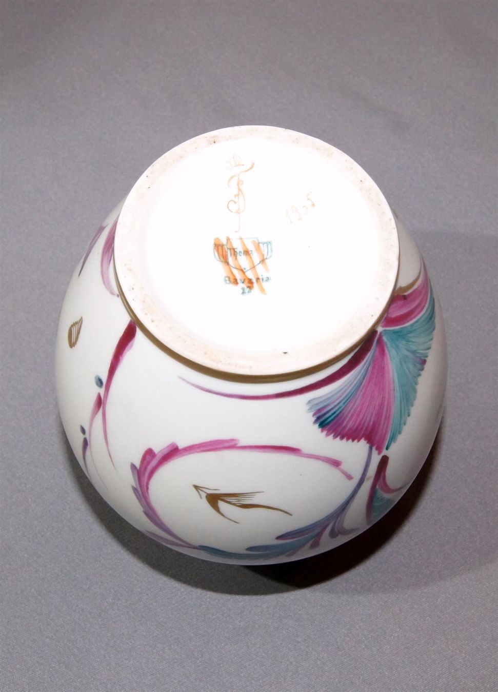 Vasen & Gefässe: Hübsche Bawaria-Vase, signiert, datiert – Gebraucht aus Geroldswil von ARTEFACTO 6