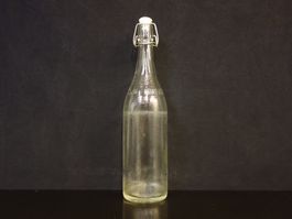 schöne alte Flasche MINERALQUELLE BAD KNUTWIL 1962
