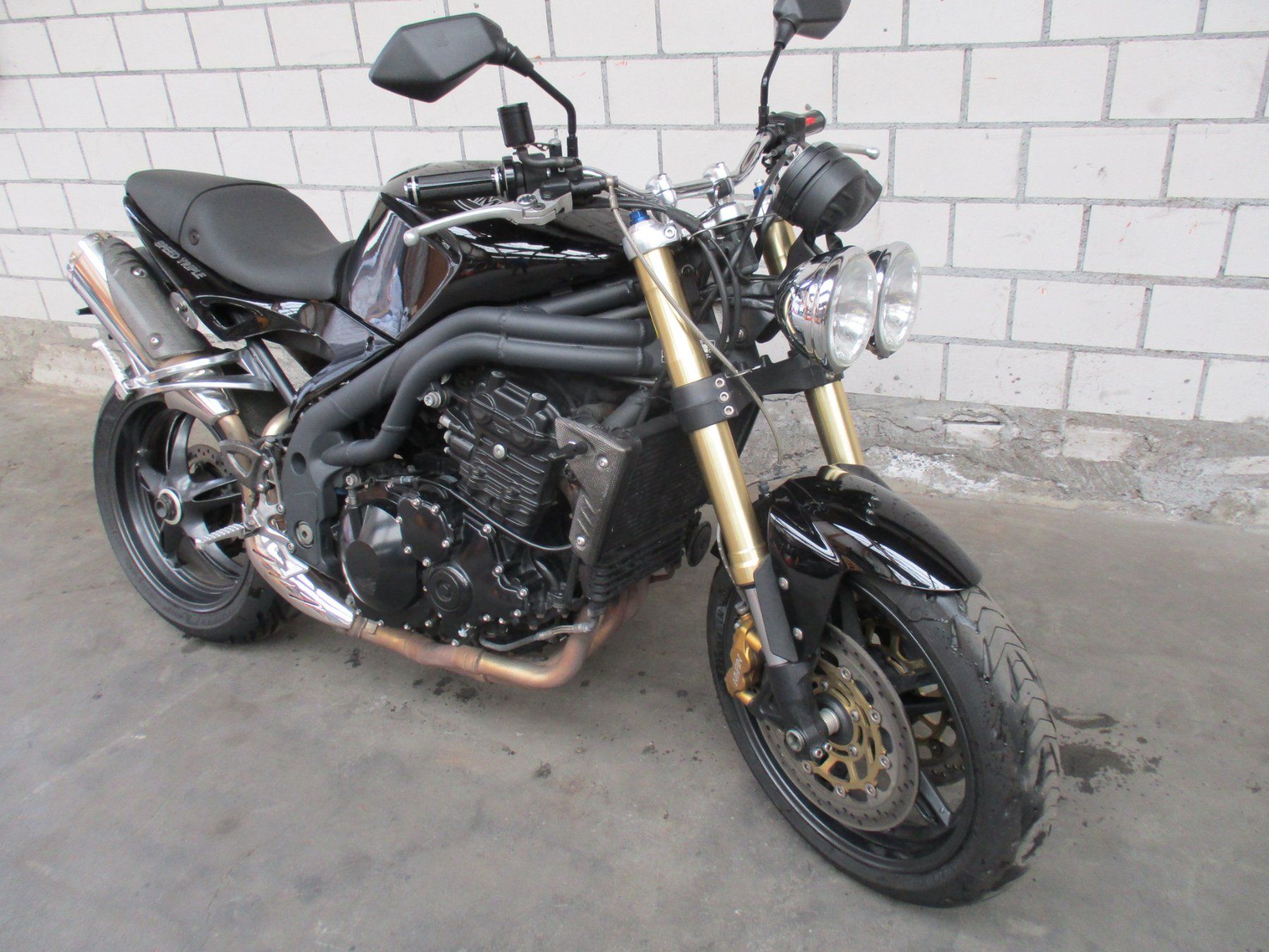 Triumph Strada: Triumph Speed Triple 1050 ab MFK 07.2022 – Usato da Seon venduto da zomahandel 8