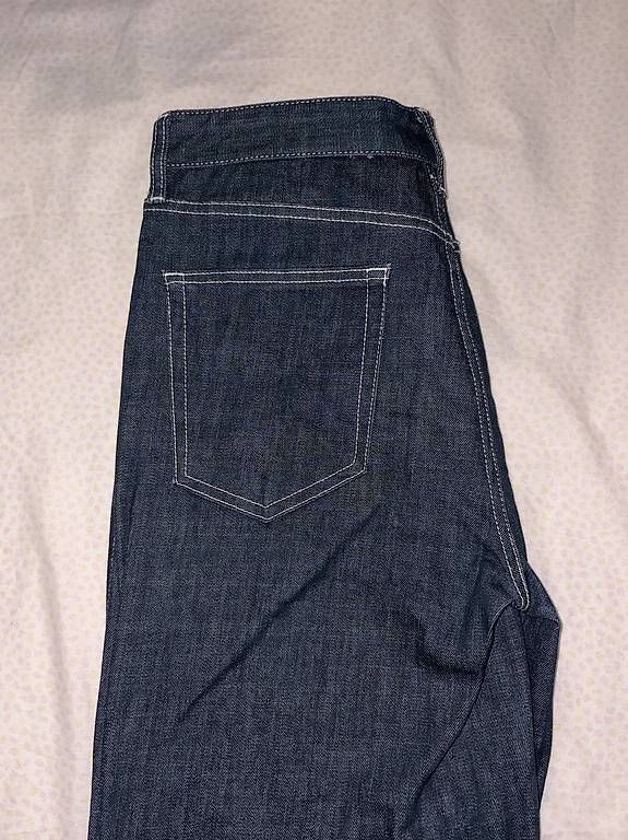 Jeans: Zara Jeans mit Zipper – Usato da Obergerlafingen venduto da raj_5njg 1