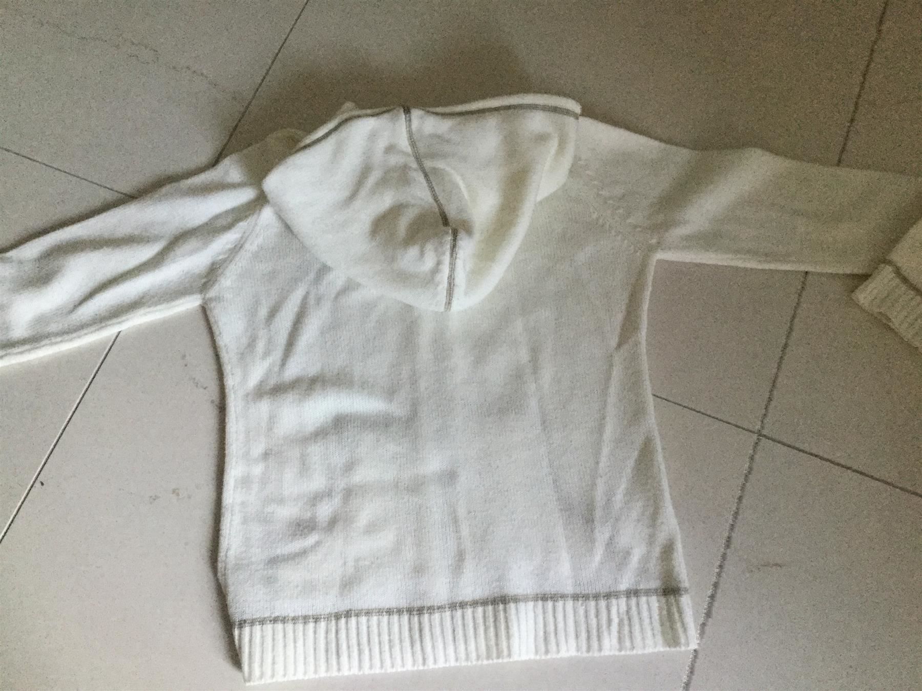 Billabong Maglioni & Felpe: Jäggli Jaquette BILLABONG gr. 140 - 152 – Usato da Giubiasco venduto da baamboo 2