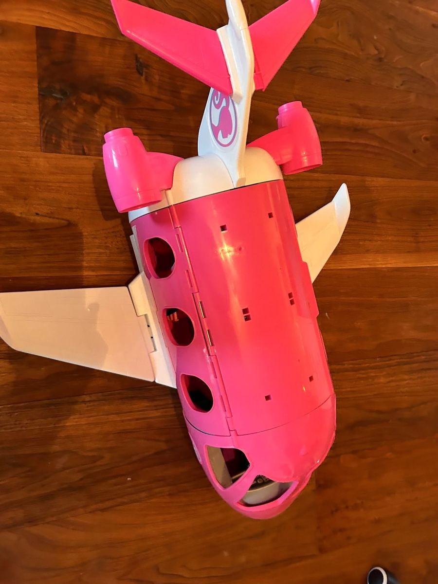 Spielzeuge: Barbie Flugzeug – Gebraucht aus Römerswil LU von Strebu0 2