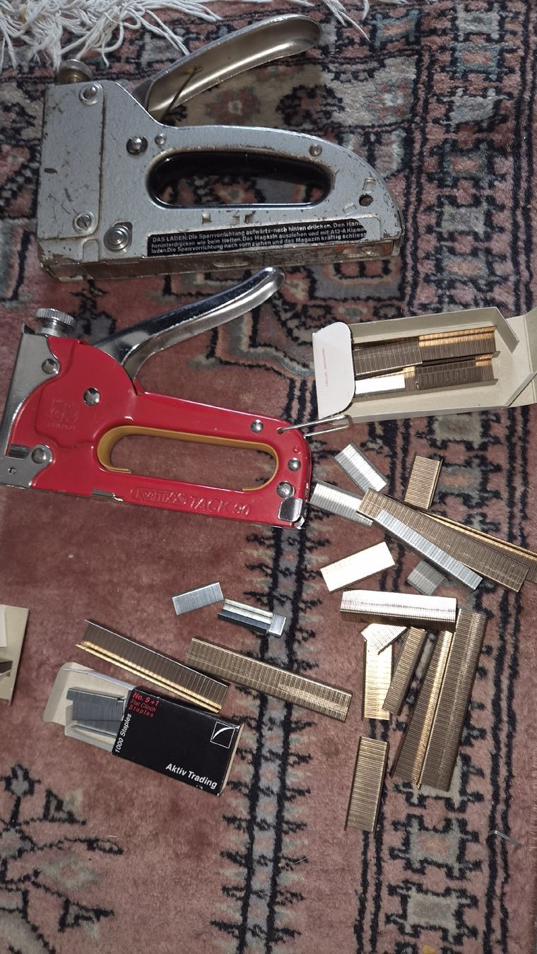 Tutti gli attrezzi: Tacker Set Handtacker diverse Klammern gebraucht – Usato da Kölliken venduto da MissesBossTop1 4