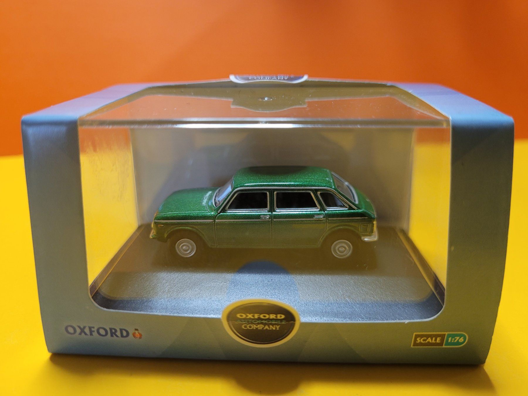 Modellini d'auto: Austin Maxi 1:72 Oxford – Nuovo e nell'imballaggio originale da Domdidier venduto da Bimbo57