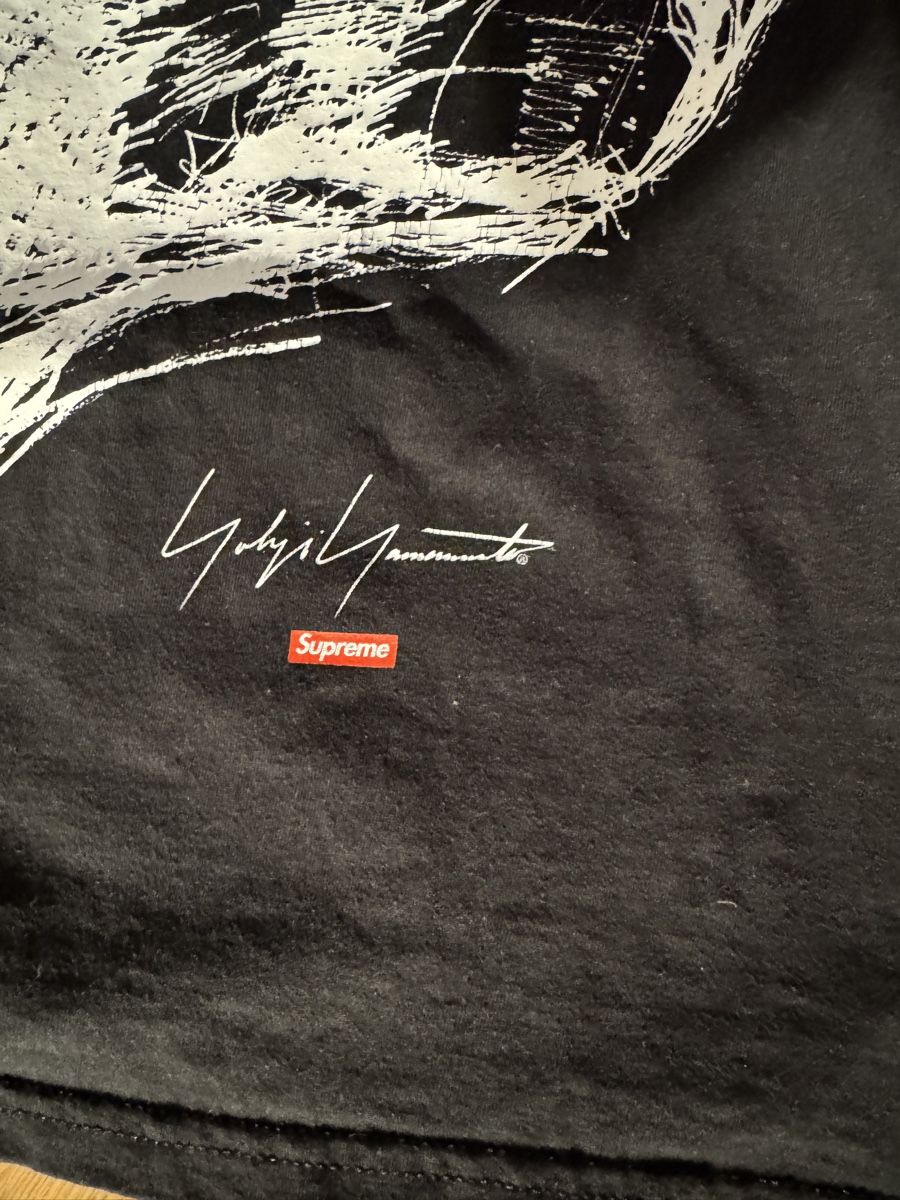 Supreme T-shirt: Supreme Yohji Yamamoto Scribble Wolf Tee – Nuovo (secondo la descrizione) da Utzenstorf venduto da Mikaandri 1
