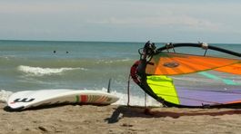 Windsurf Set Mistral New Malibu mit zwei Segeln und Zubehör