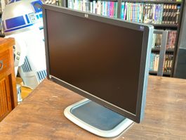 Écran LCD HP L2245W 22 pouces 1680 x 1050 VGA DVI GX008A