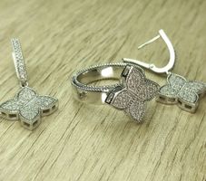 Set aus Ohrringe und Ring aus 585WeissGold & Zirkonisteine