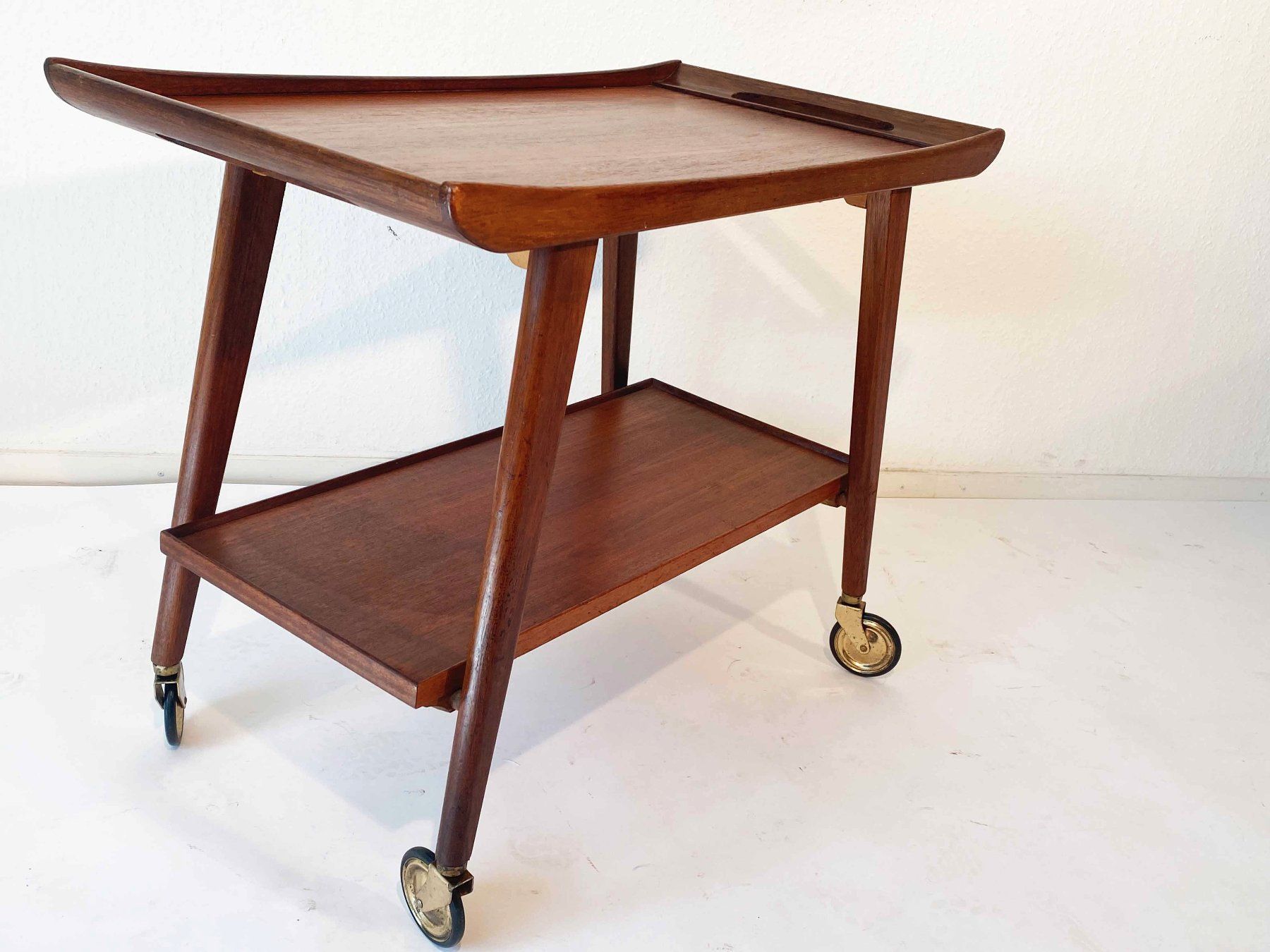 Carrelli di servizio: Teak Servier Wagen von Opal – Usato da Beringen venduto da Kultgut 5