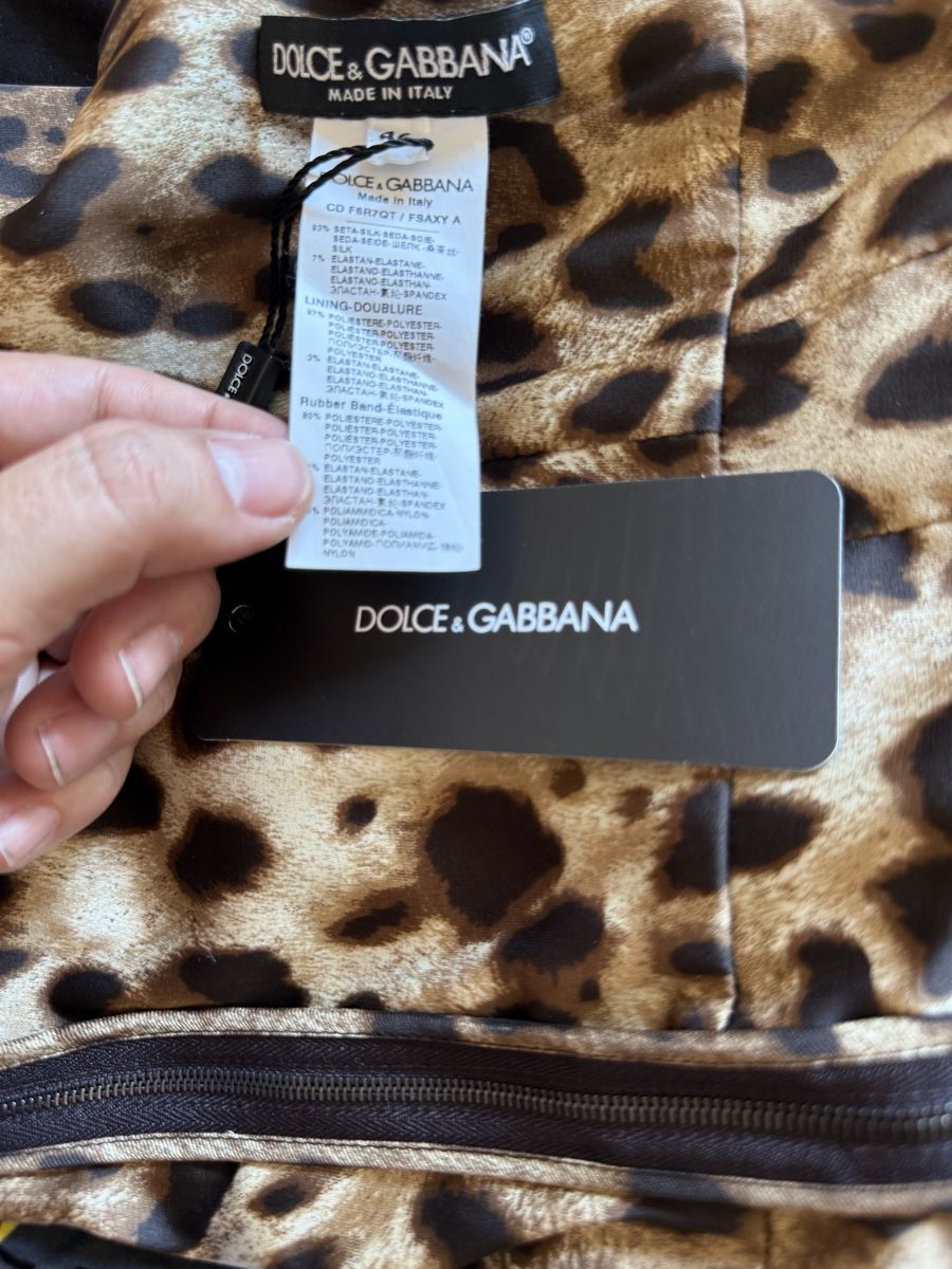 Dolce & Gabbana Vestiti: Robe Dolce & Gabbana léopard taille 46 neuve avec étiquette – Nuovo (secondo la descrizione) da La Croix-de-Rozon venduto da ben_9qlz 9