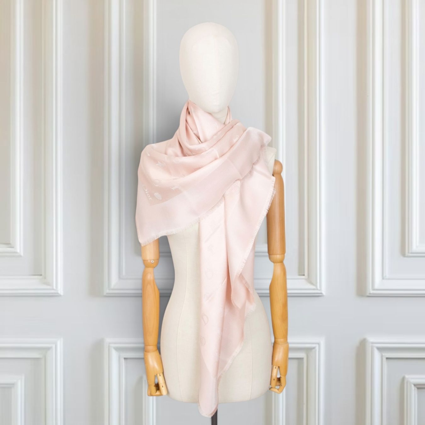 Foulard & Sciarpe: Dior Schal rosa 140 x 140 cm – Usato da Binningen venduto da Designerlabels 2