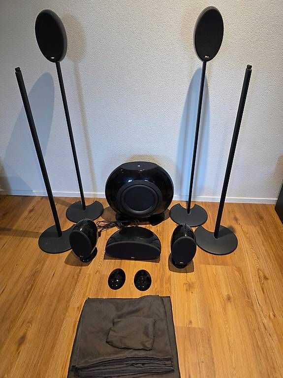 Kef Home Cinema: KEF KHT3005SE 5.1 Soundsystem – Usato da Häutligen venduto da Role_72