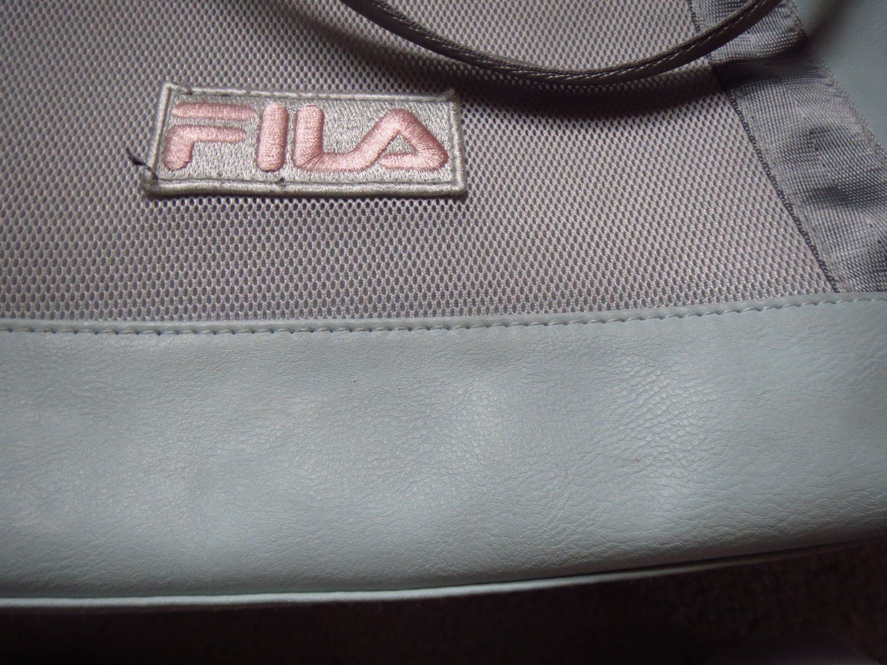 Fila Taschen für Damen: coole FILA Damen Tasche – Gebraucht aus Kiental von Anna8702 3