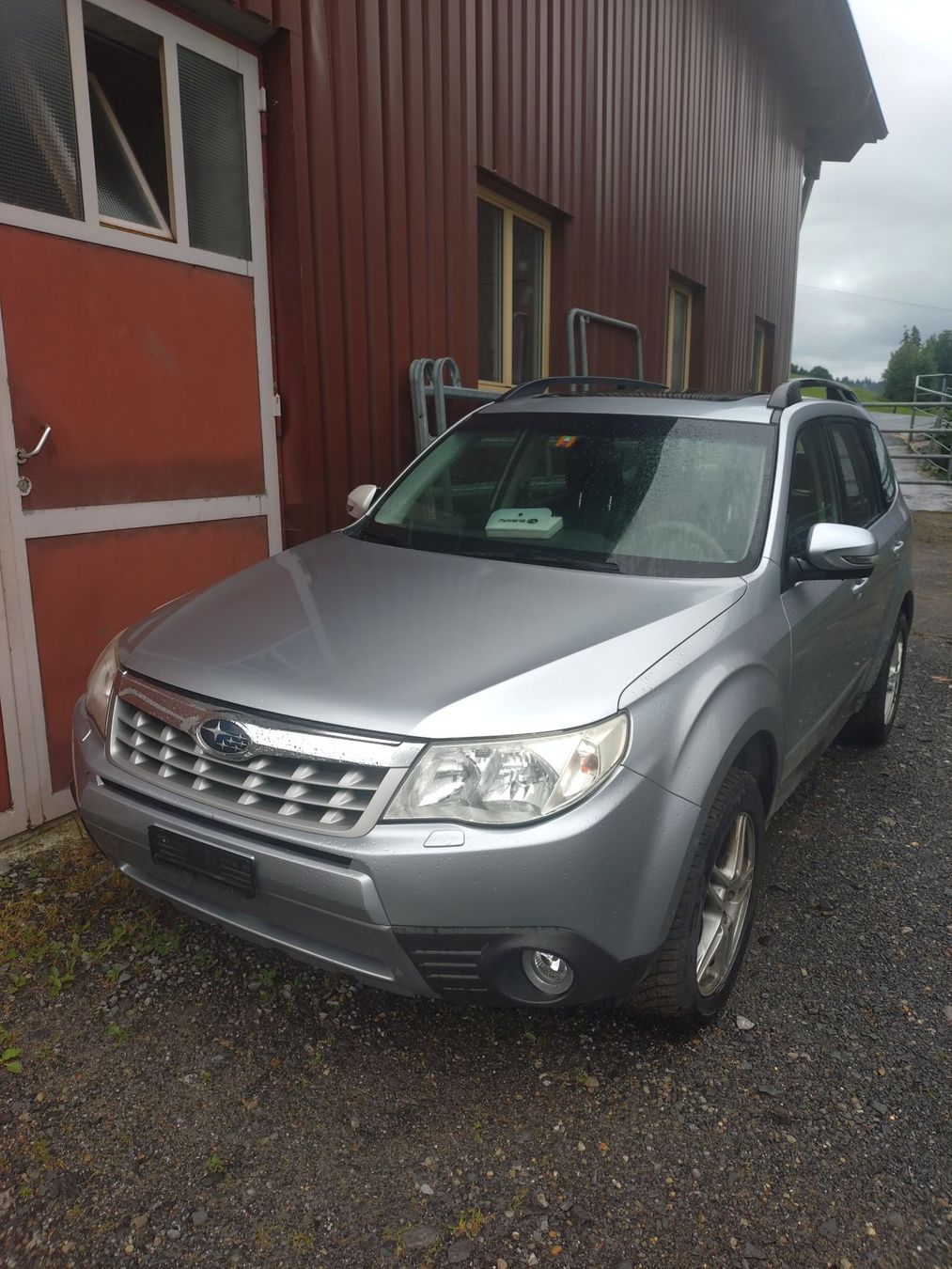 Subaru Automobili: Subaru Forester mit Motorschaden – Difettoso da Zugerberg venduto da Marcello81