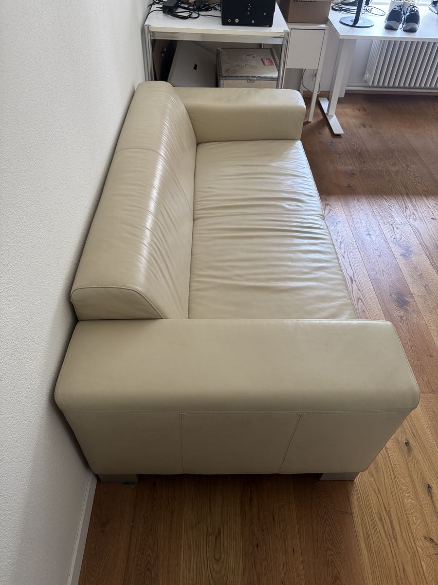 Divani: Sofa in sehr gutem Zustand – Usato da Zürich venduto da Lenni-Jacqueline 1