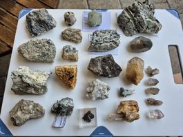 LOT Mineralien 