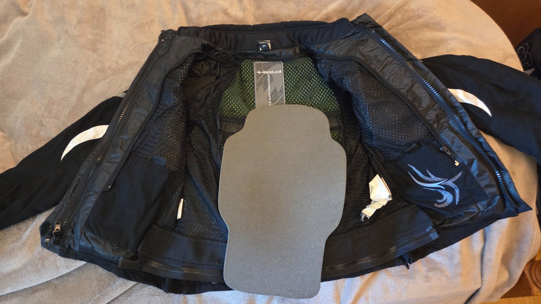 Held Lotti di vestiti: Motorradjacke und -hose – Usato da Detligen venduto da iri_9cns 4